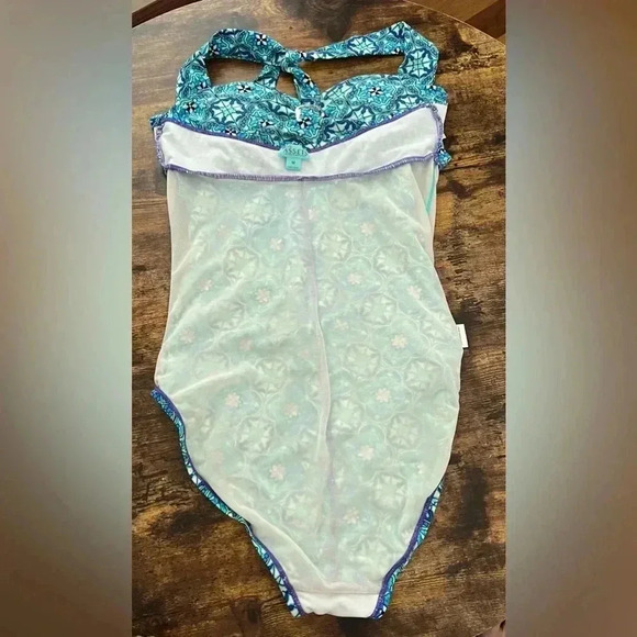 Love Your Assets by Sara Blakely, Spanx | 1 piece Fiesta Tile Swimsuit. Size: M - Picture 13 of 16